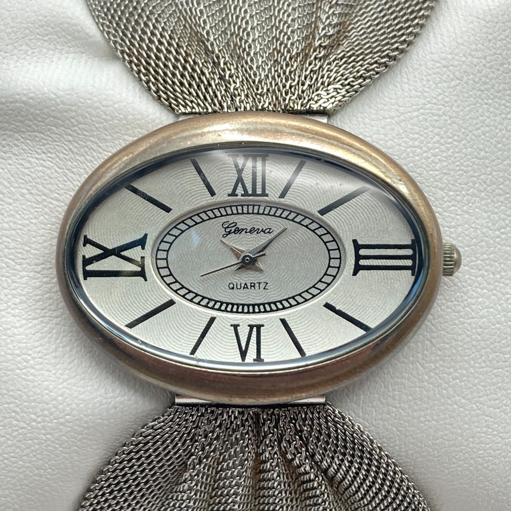 Geneva Women's Watch 40mm Silver Tone Wide Mesh Band Oval New Battery 6.25"